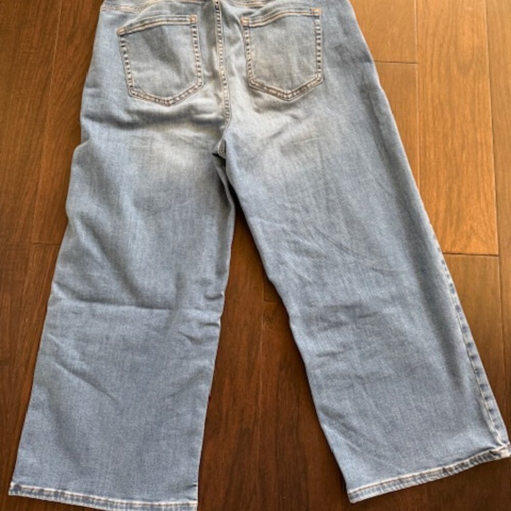 J. Jill High Rise Full Leg Crop Size 16P - Picture 2 of 3